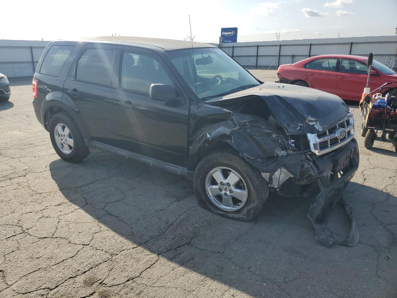 2011 Ford Escape Xls - Фото 4