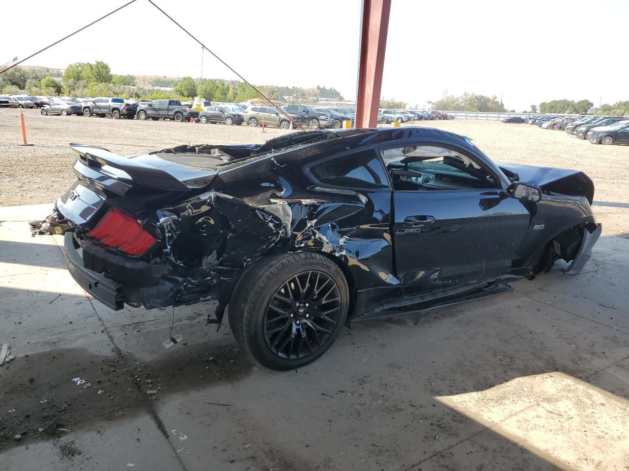 2020 Ford Mustang Gt - Фото 3