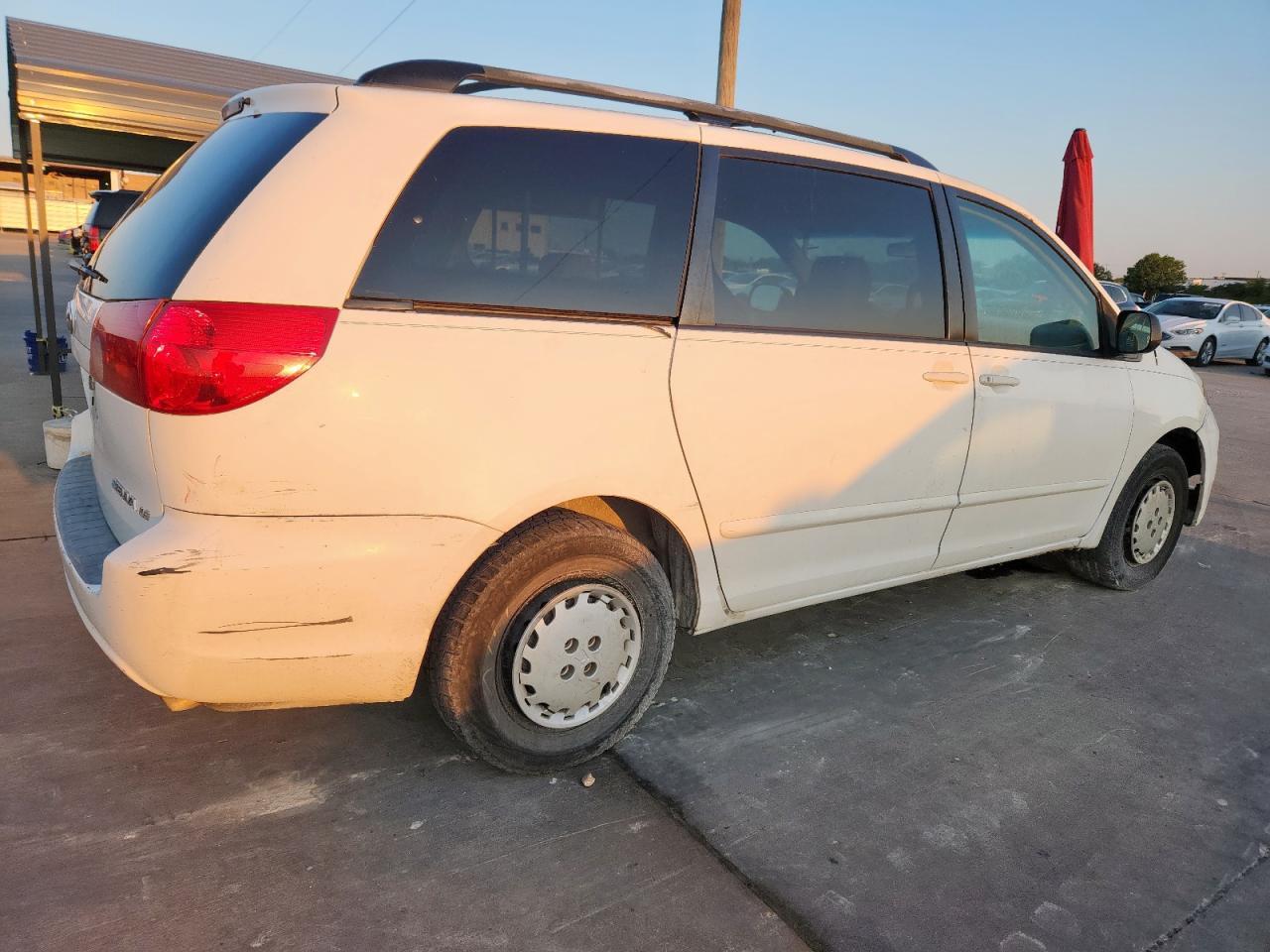 2008 Toyota Sienna Ce - Фото 3