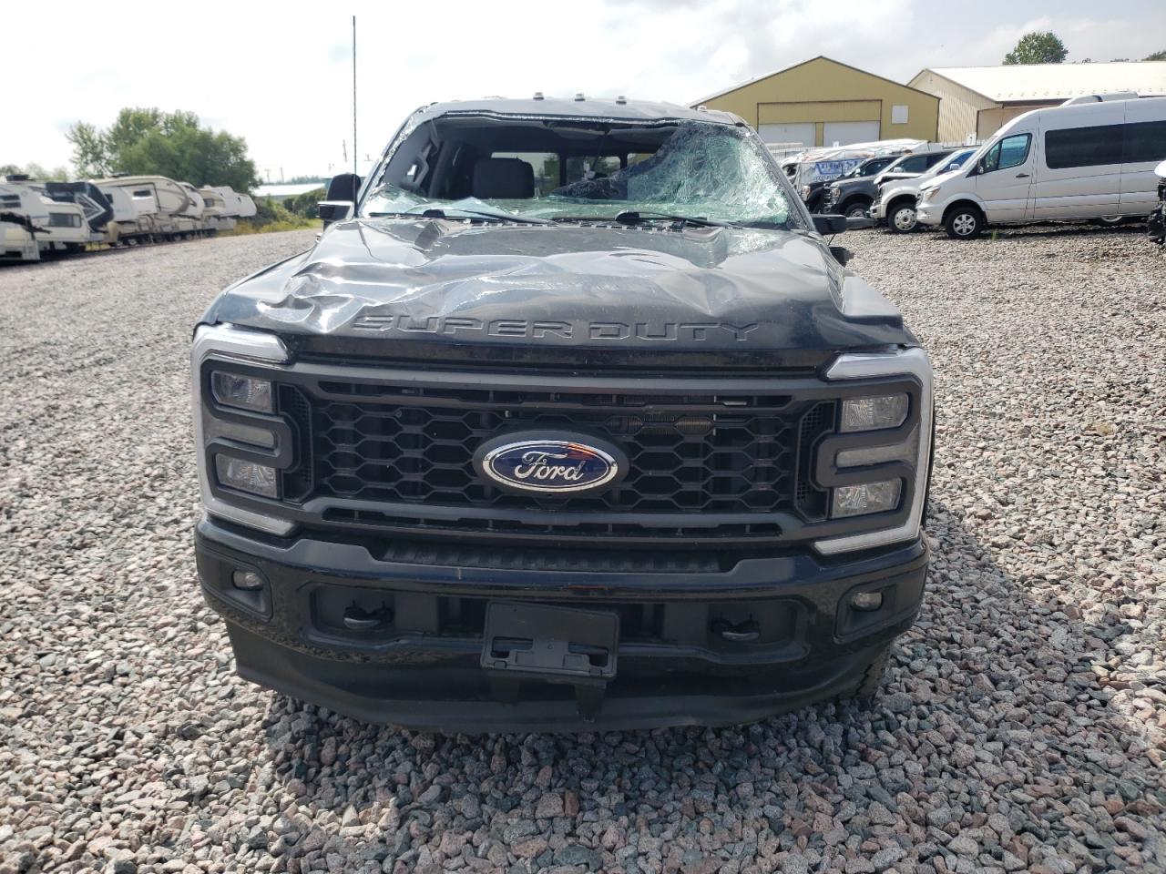 2024 Ford F350 Super Duty - Фото 5