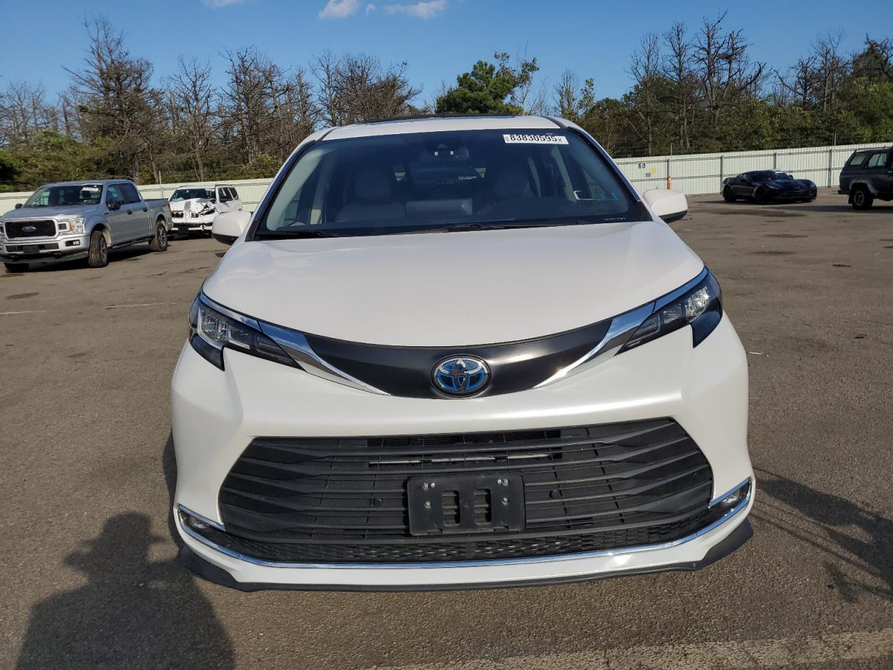 2024 Toyota Sienna Xle - Фото 5