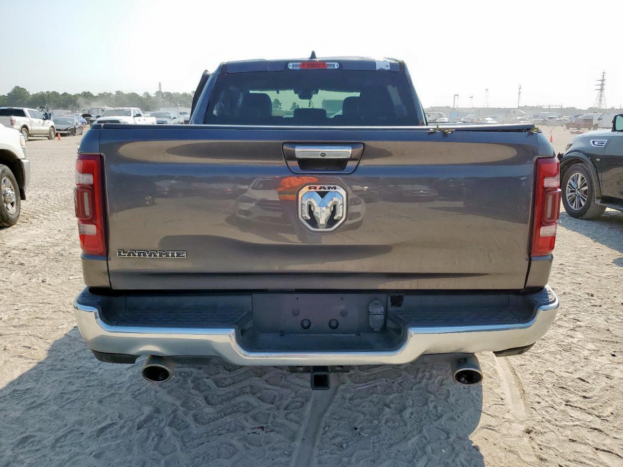2022 Ram 1500 Laramie - Фото 6