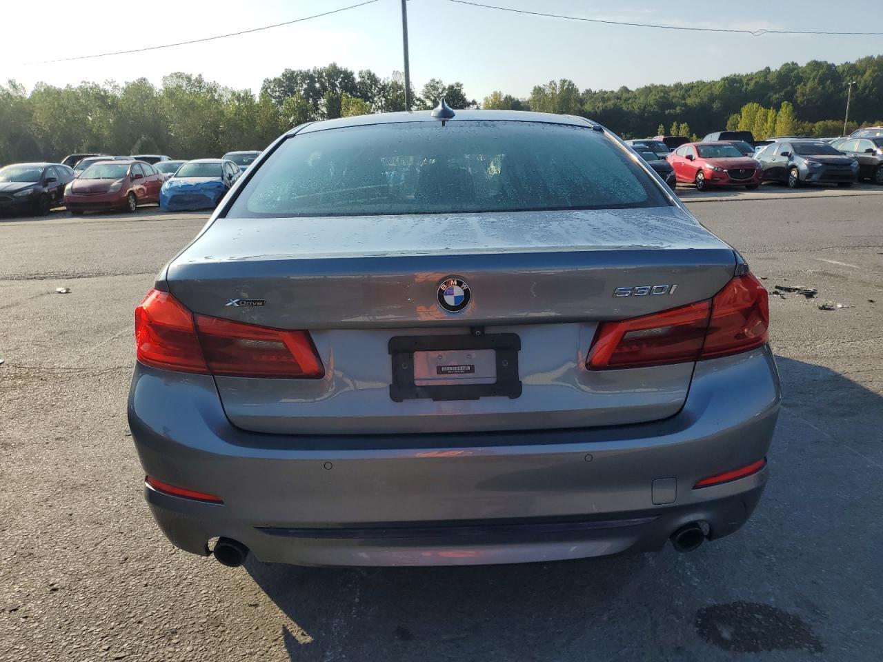2019 BMW 530 Xi - Фото 6