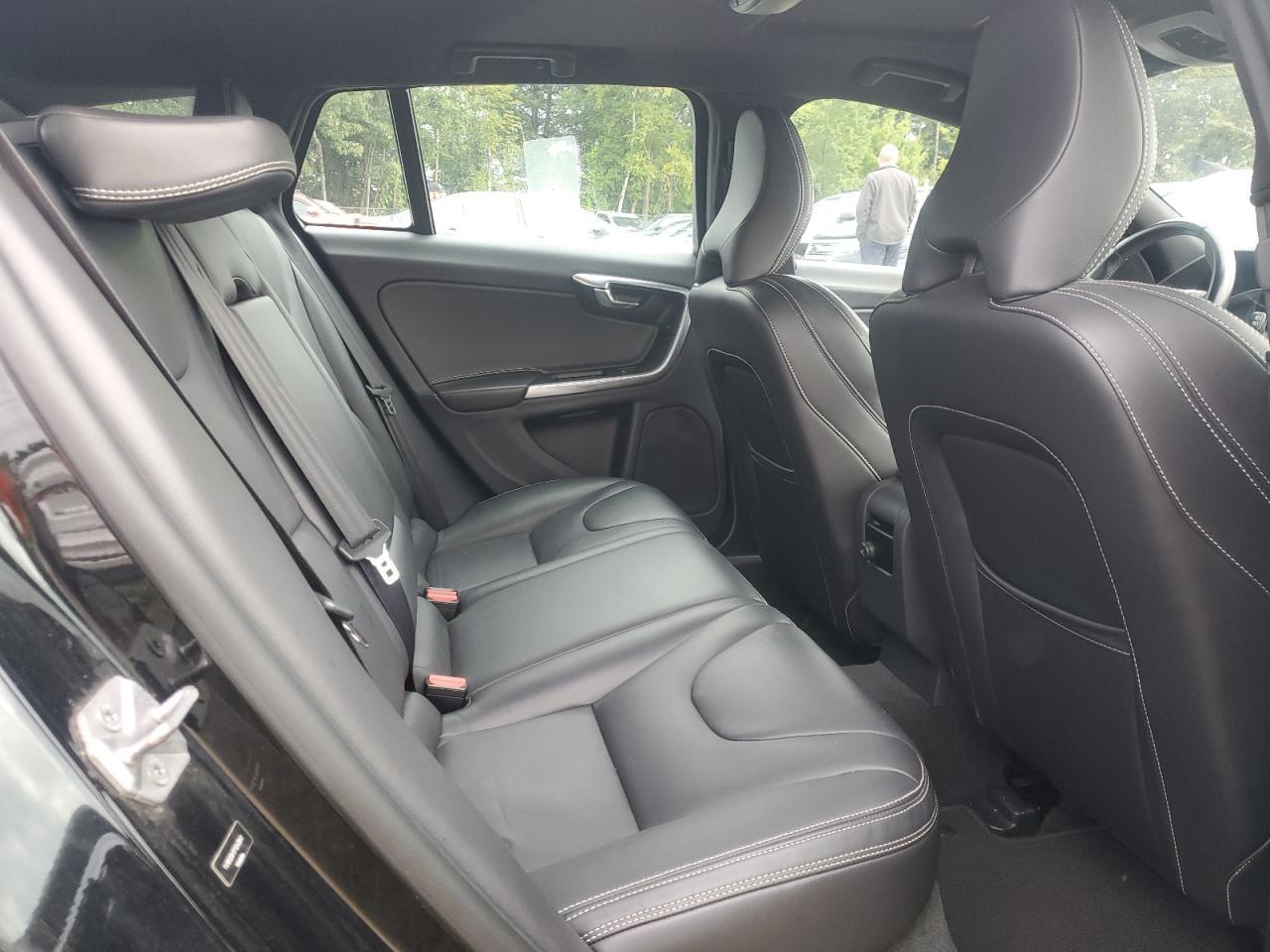 2015 Volvo V60 Premier - Фото 6