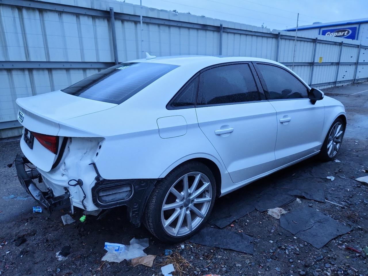 2016 Audi A3 Premium - Фото 3