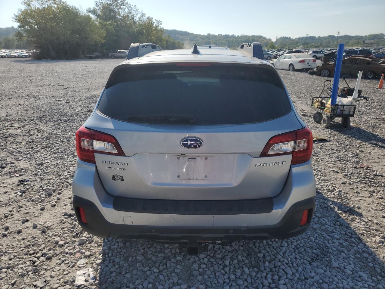2018 Subaru Outback 2.5I Limited - Image 6
