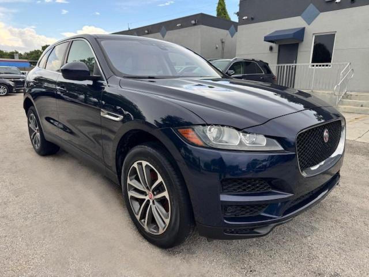 2020 Jaguar F-Pace Premium - Фото 4