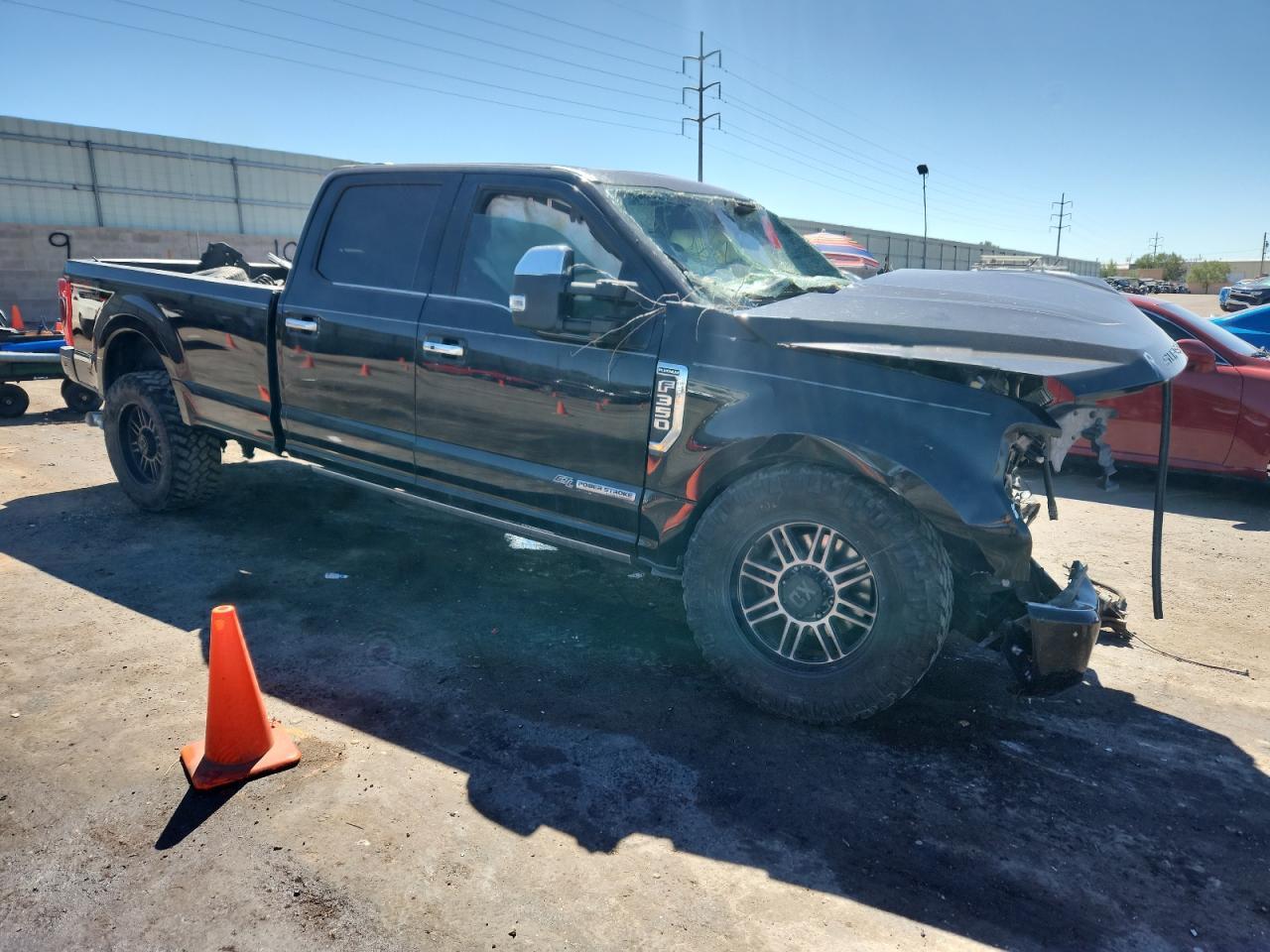 2020 Ford F350 Super Duty - Фото 4