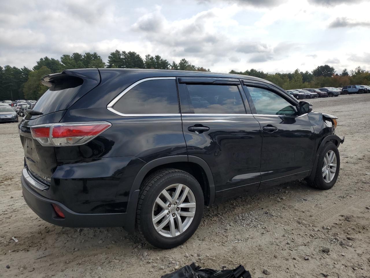 2014 Toyota Highlander Le - Фото 3