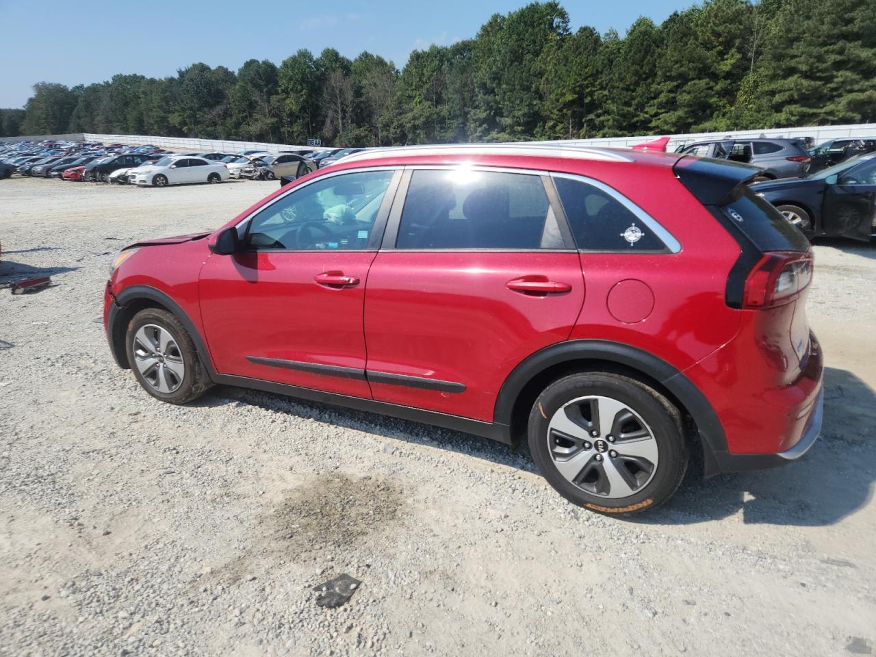 2017 Kia Niro Fe - Image 2