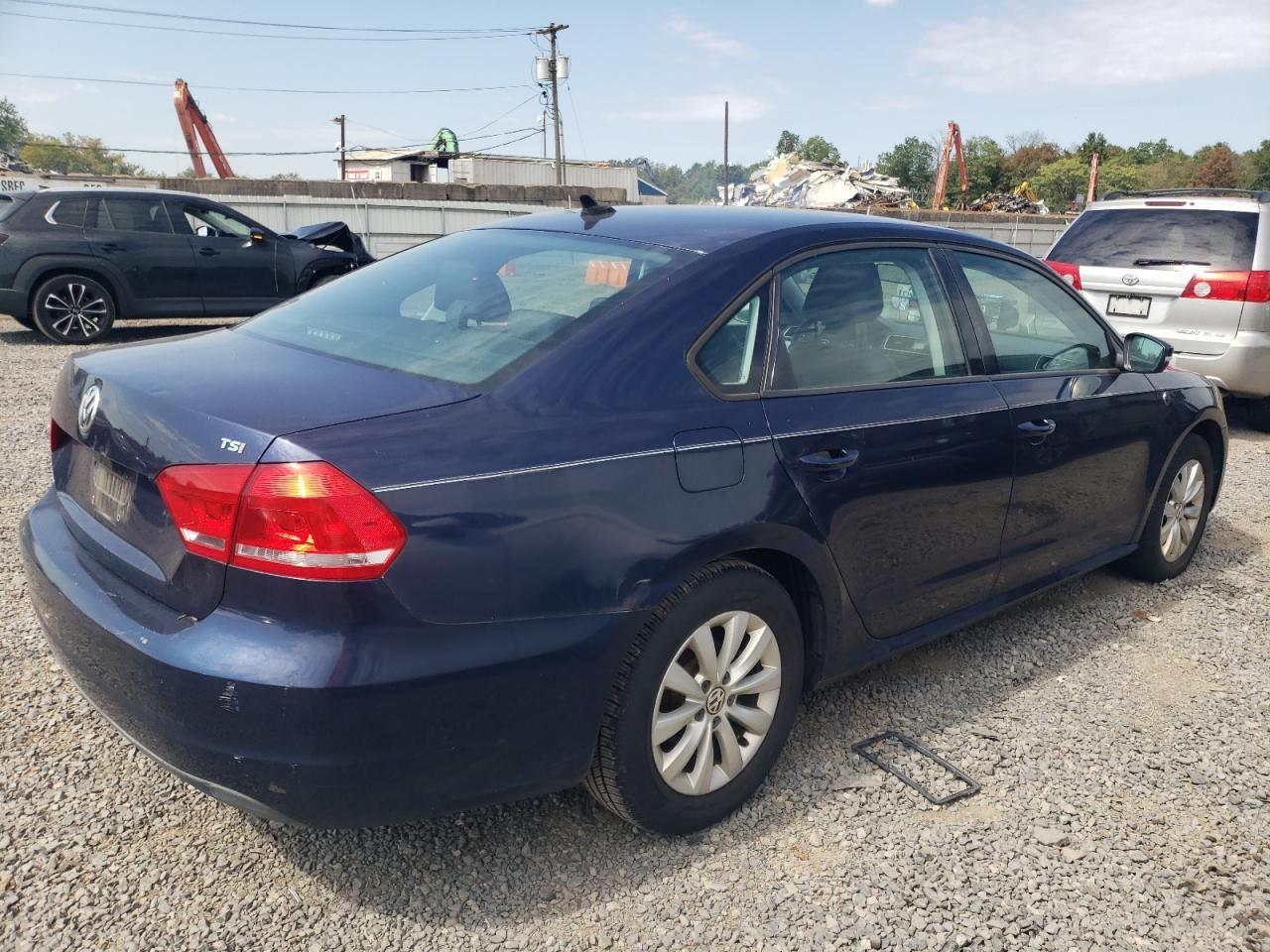 2014 Volkswagen Passat S - Image 3