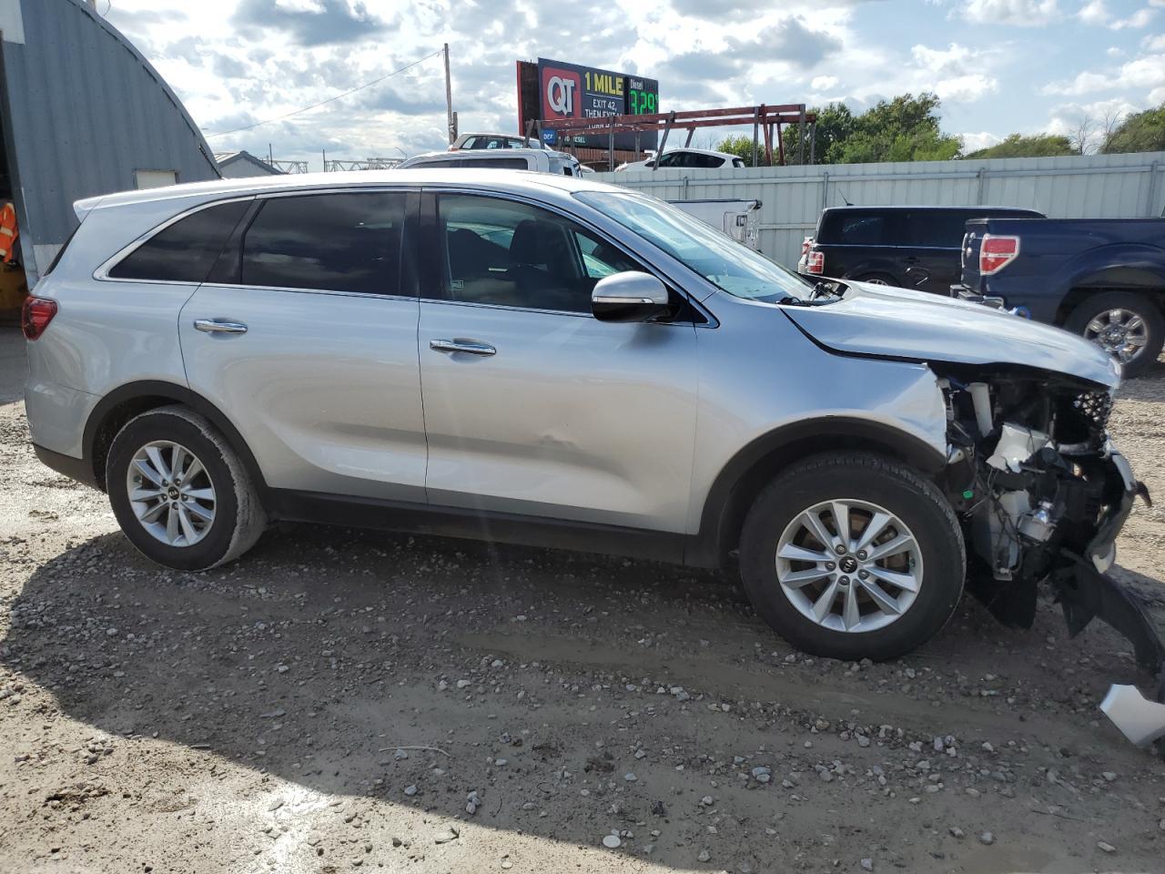 2019 Kia Sorento L - Фото 4