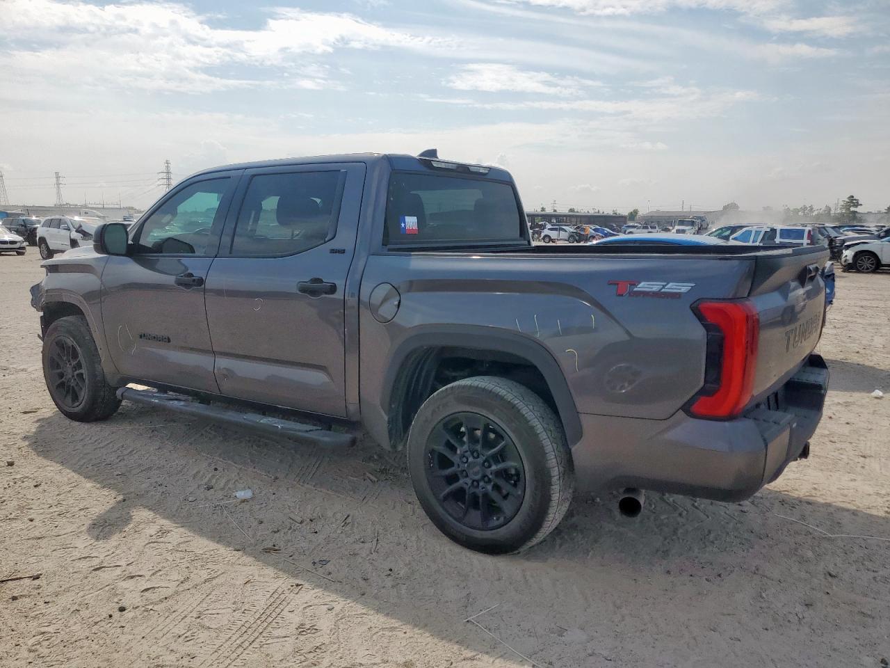 2022 Toyota Tundra Crewmax Sr - Image 2