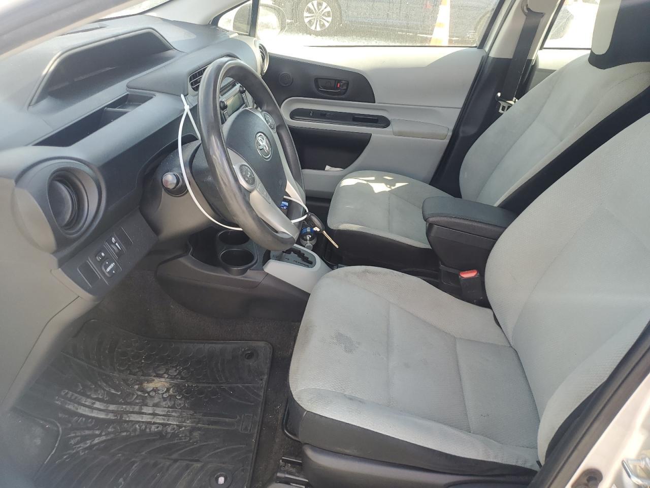 2013 Toyota Prius C - Фото 7