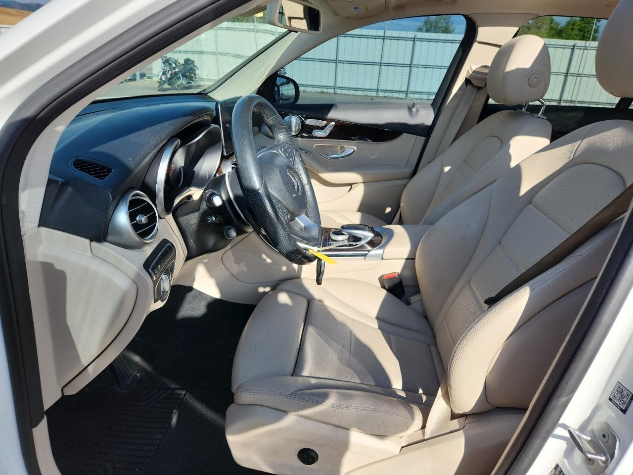 2017 Mercedes-Benz Glc 300 4Matic - Image 7