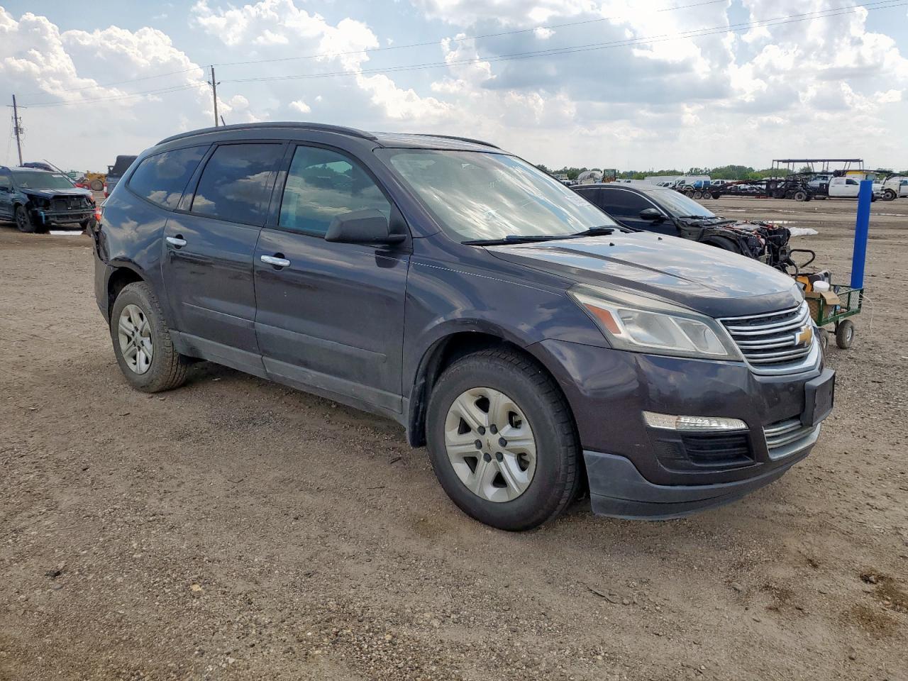 2016 Chevrolet Traverse Ls - Фото 4