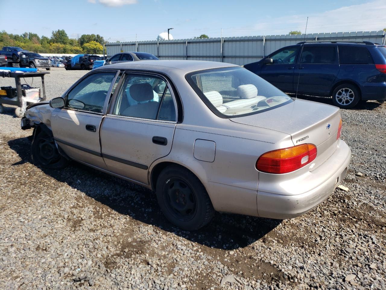 2000 Chevrolet Geo Prizm Base - Фото 2