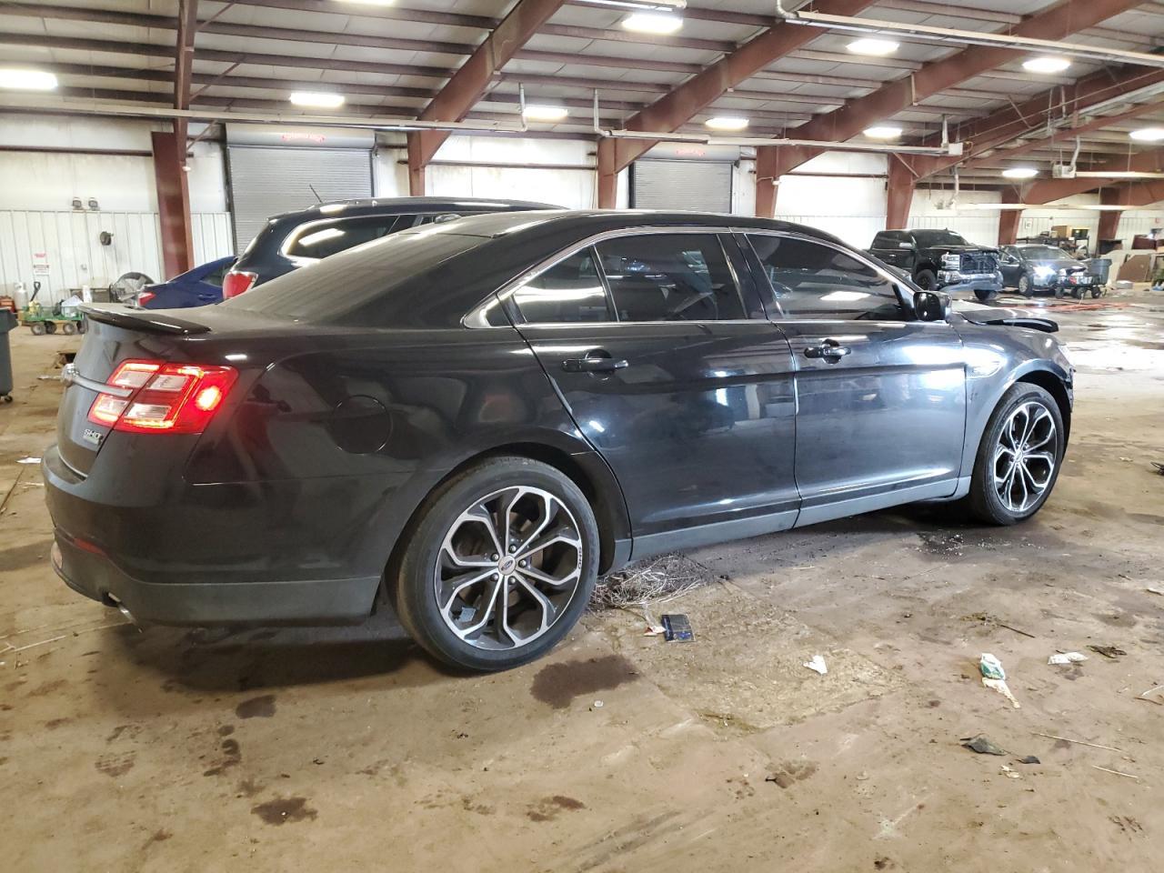 2016 Ford Taurus Sho - Фото 3