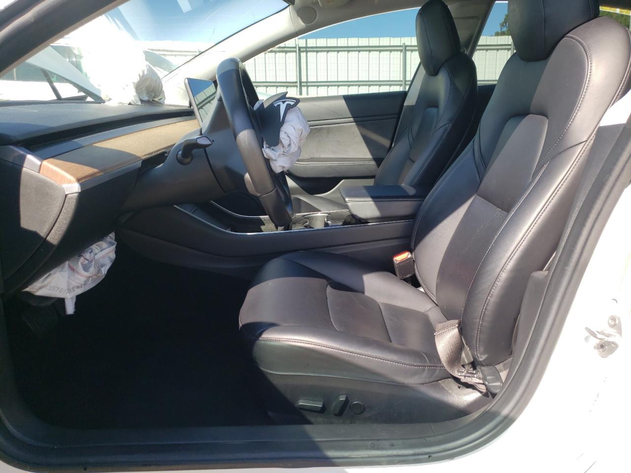 2018 Tesla Model 3 - Фото 7