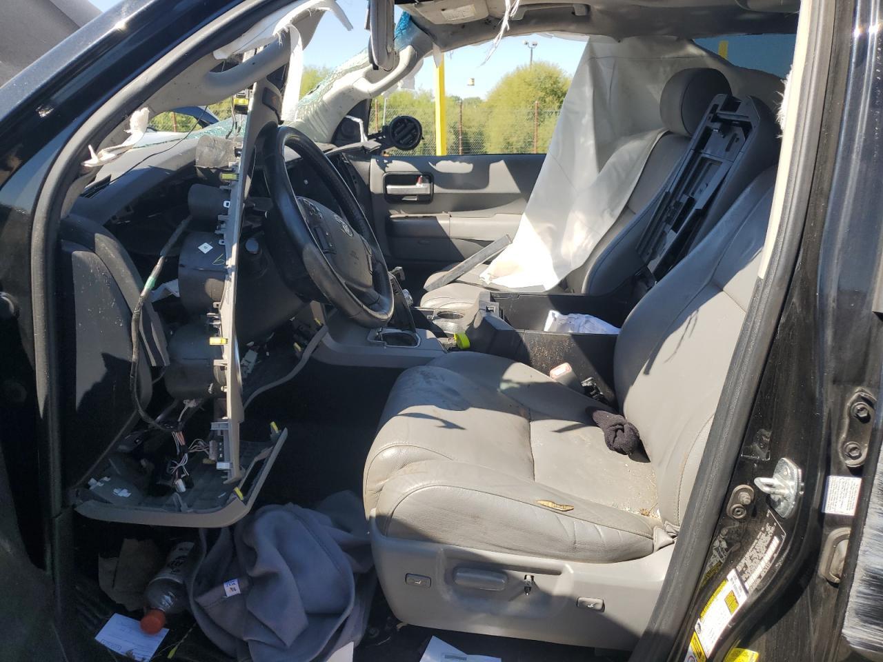 2012 Toyota Sequoia Limited - Фото 7