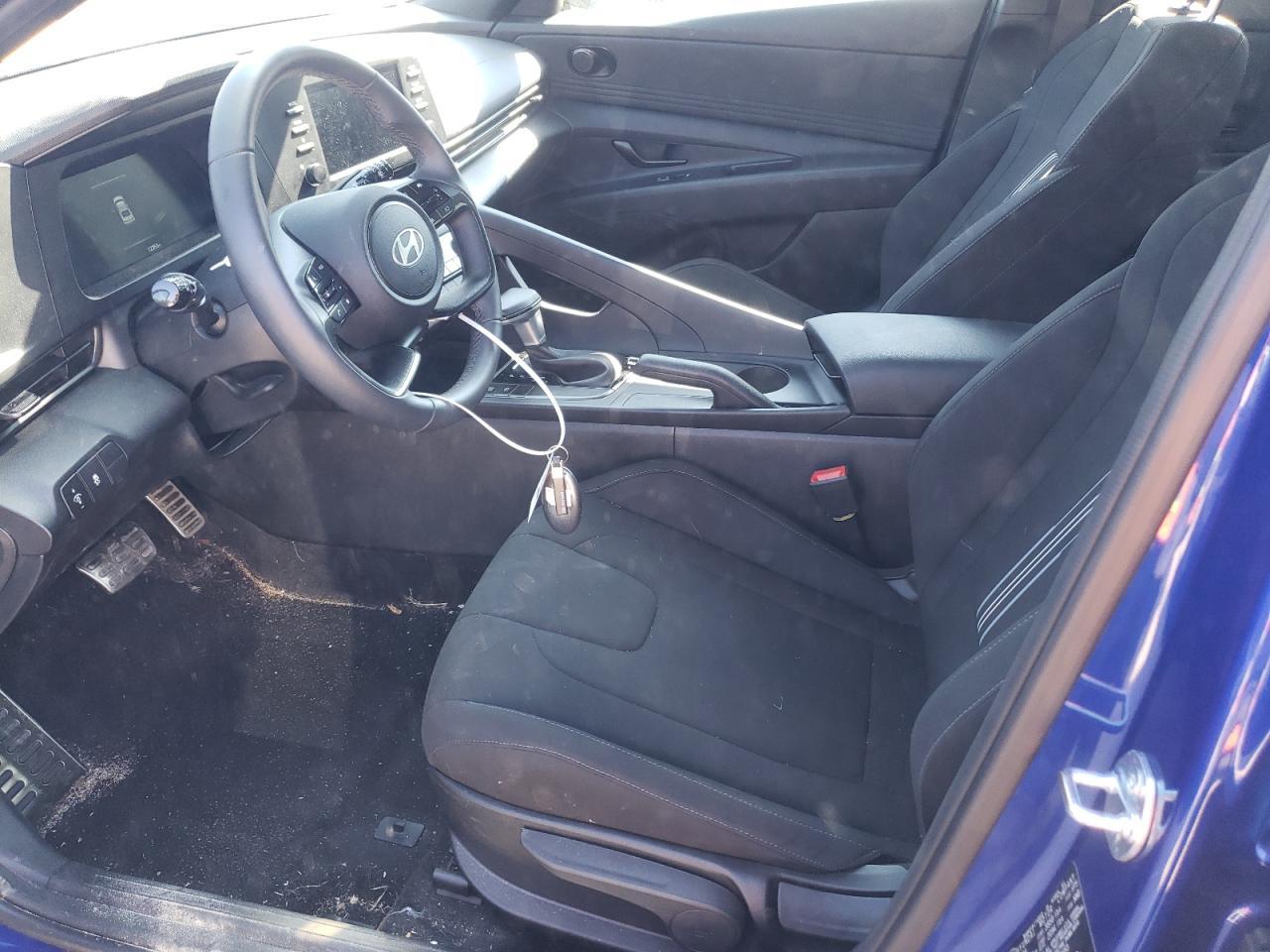 2025 Hyundai Elantra Sel Sport - Image 7