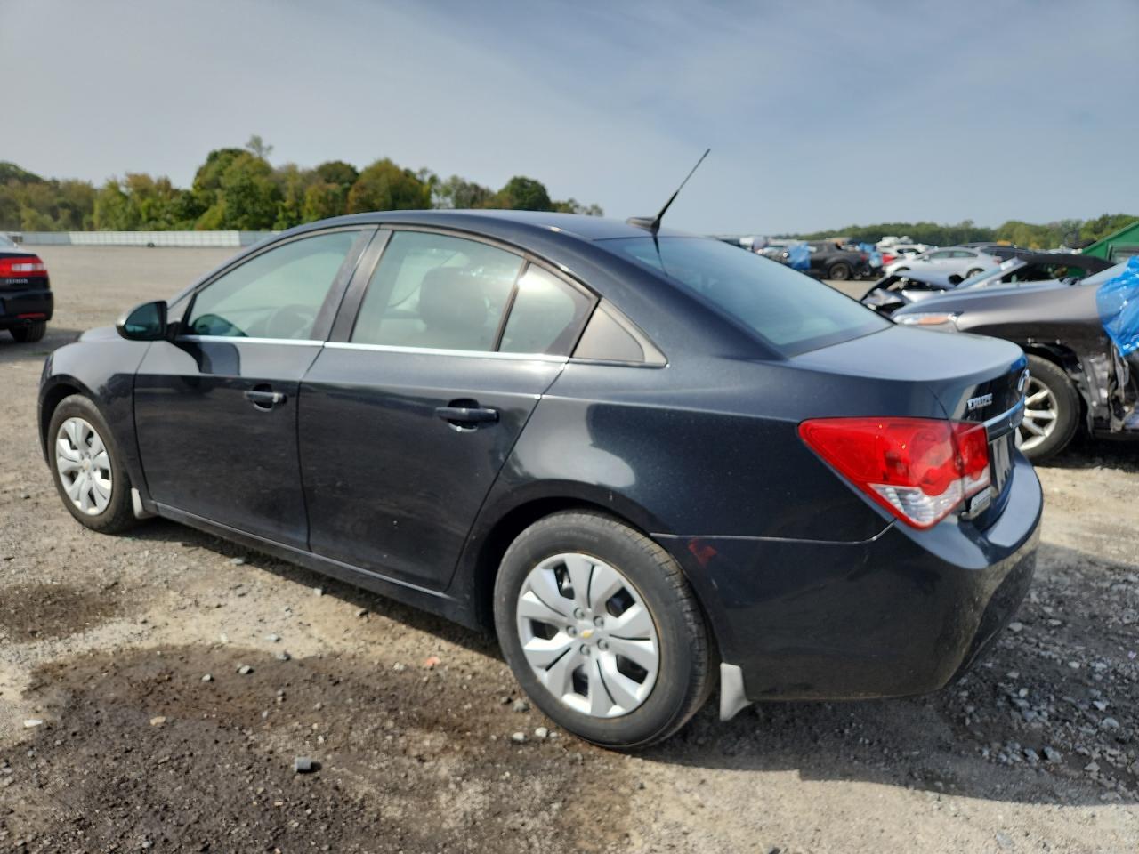 2012 Chevrolet Cruze Ls - Фото 2