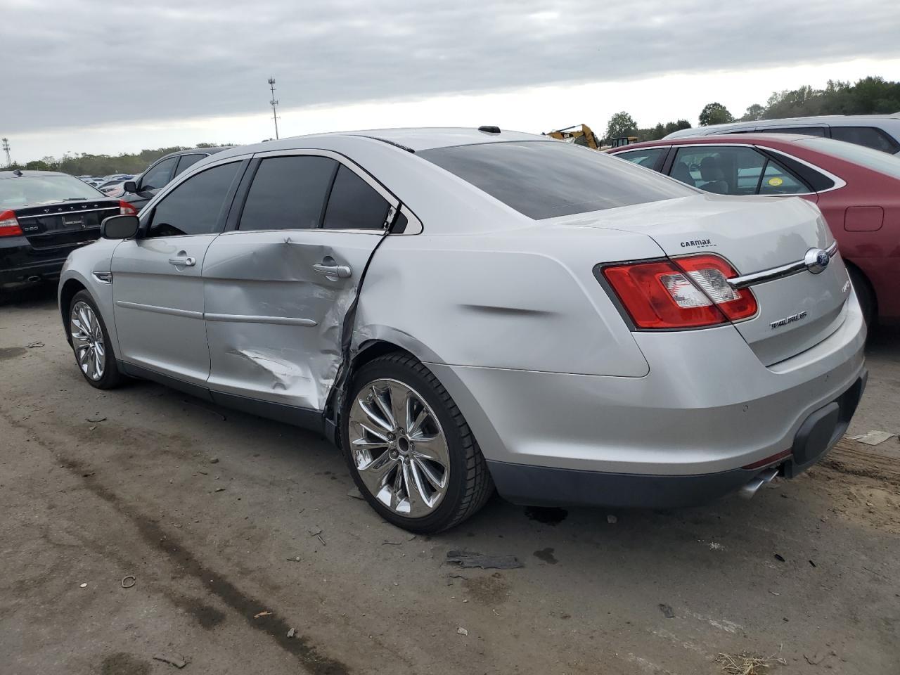 2012 Ford Taurus Limited - Image 2