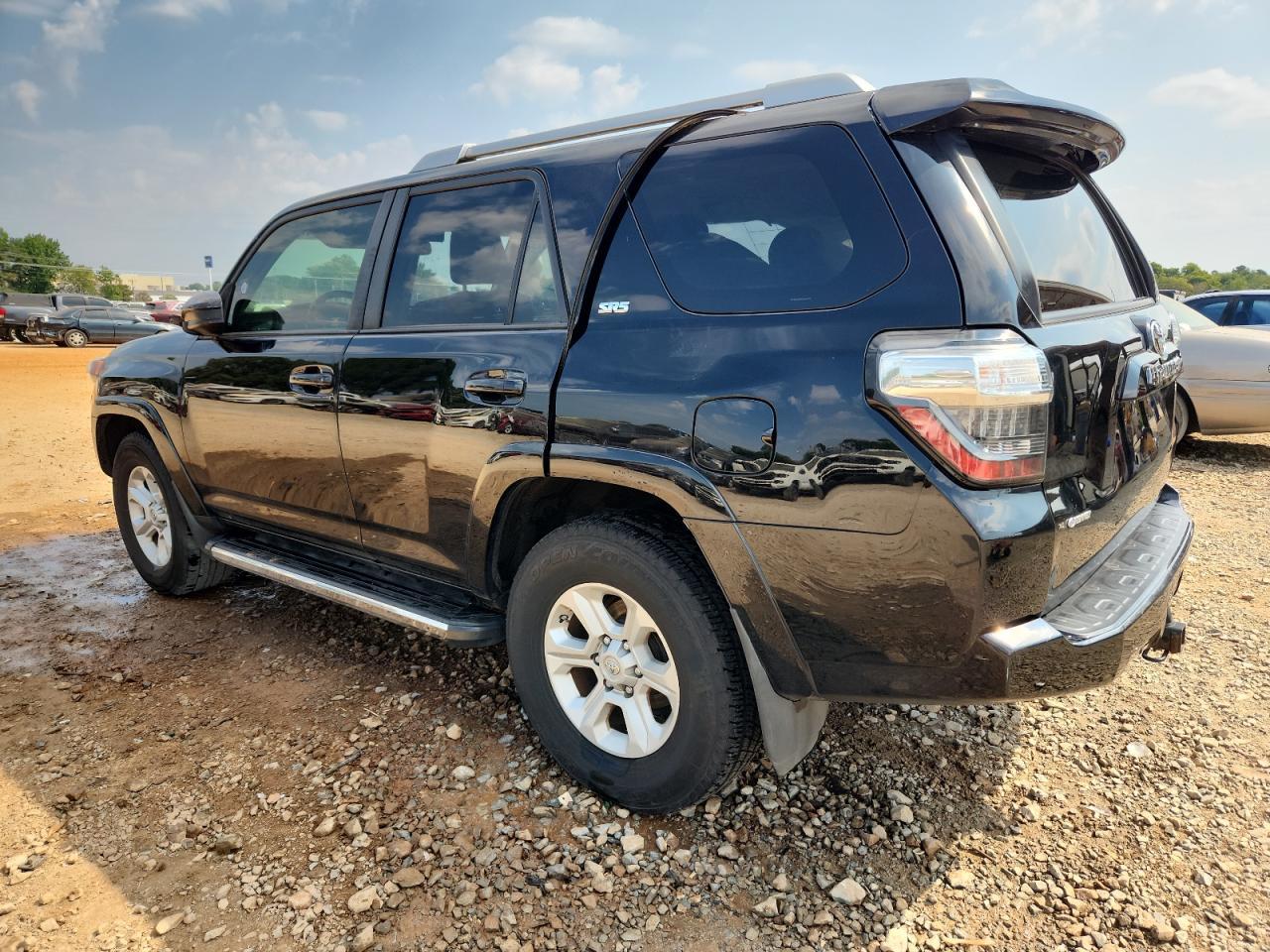 2016 Toyota 4Runner Sr5 - Image 2
