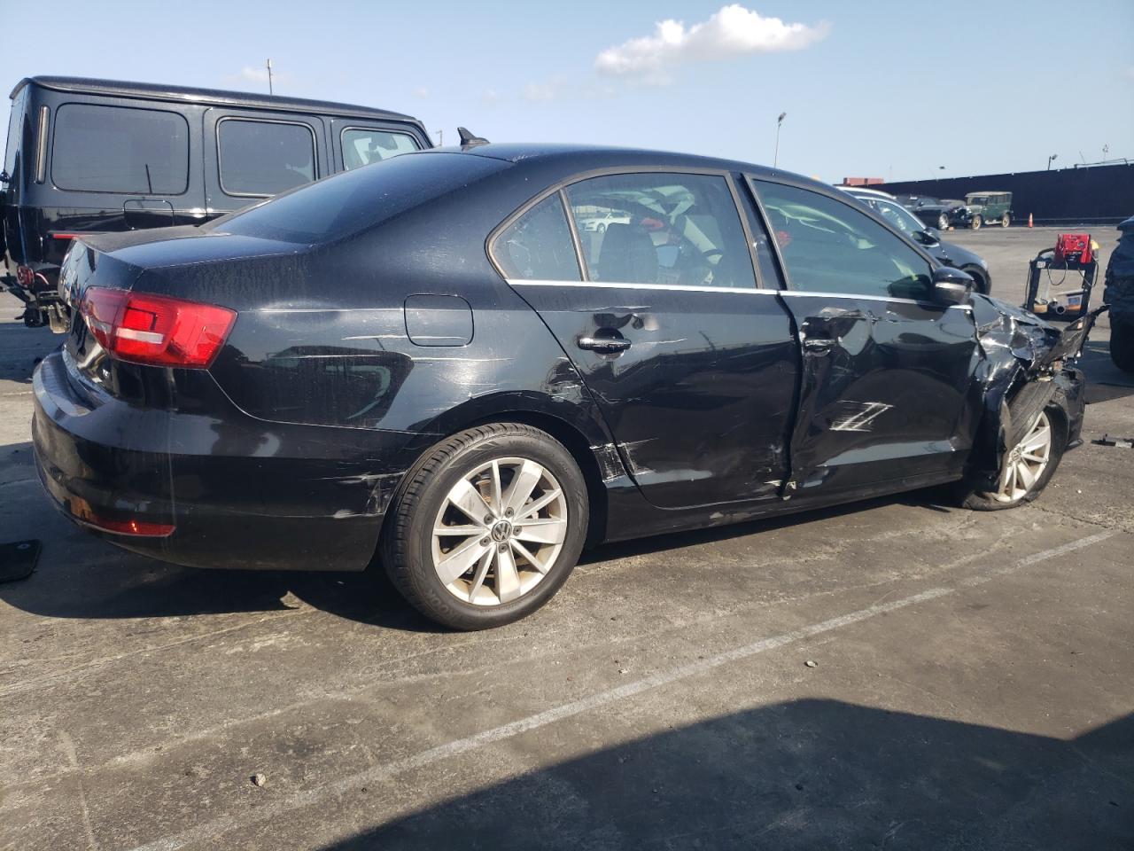 2015 Volkswagen Jetta - Фото 3