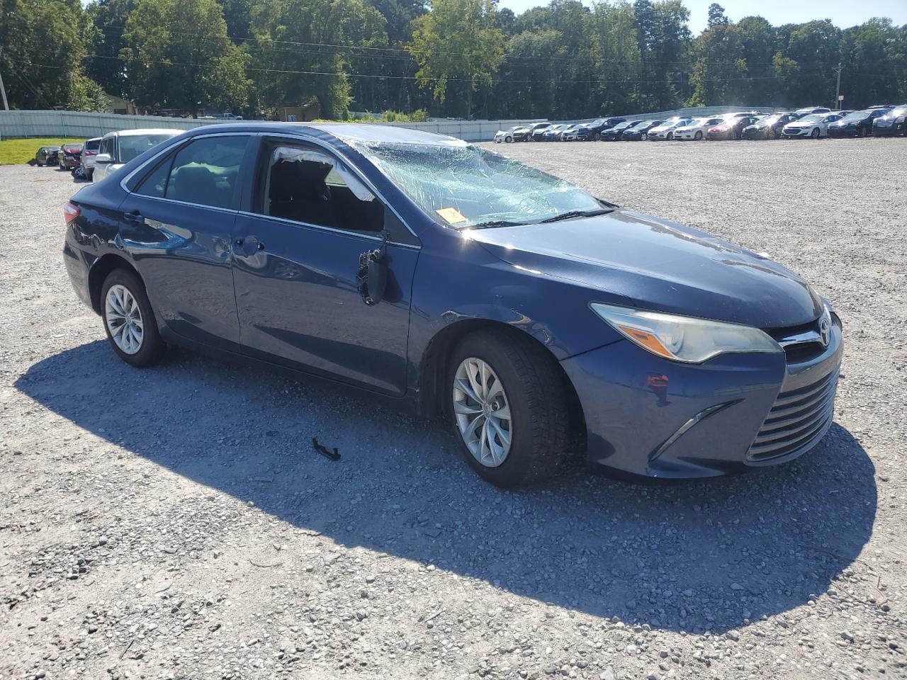 2015 Toyota Camry Le - Image 4