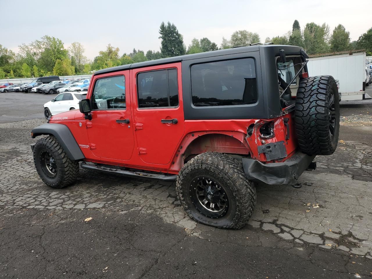 2011 Jeep Wrangler Unlimited Rubicon - Image 2