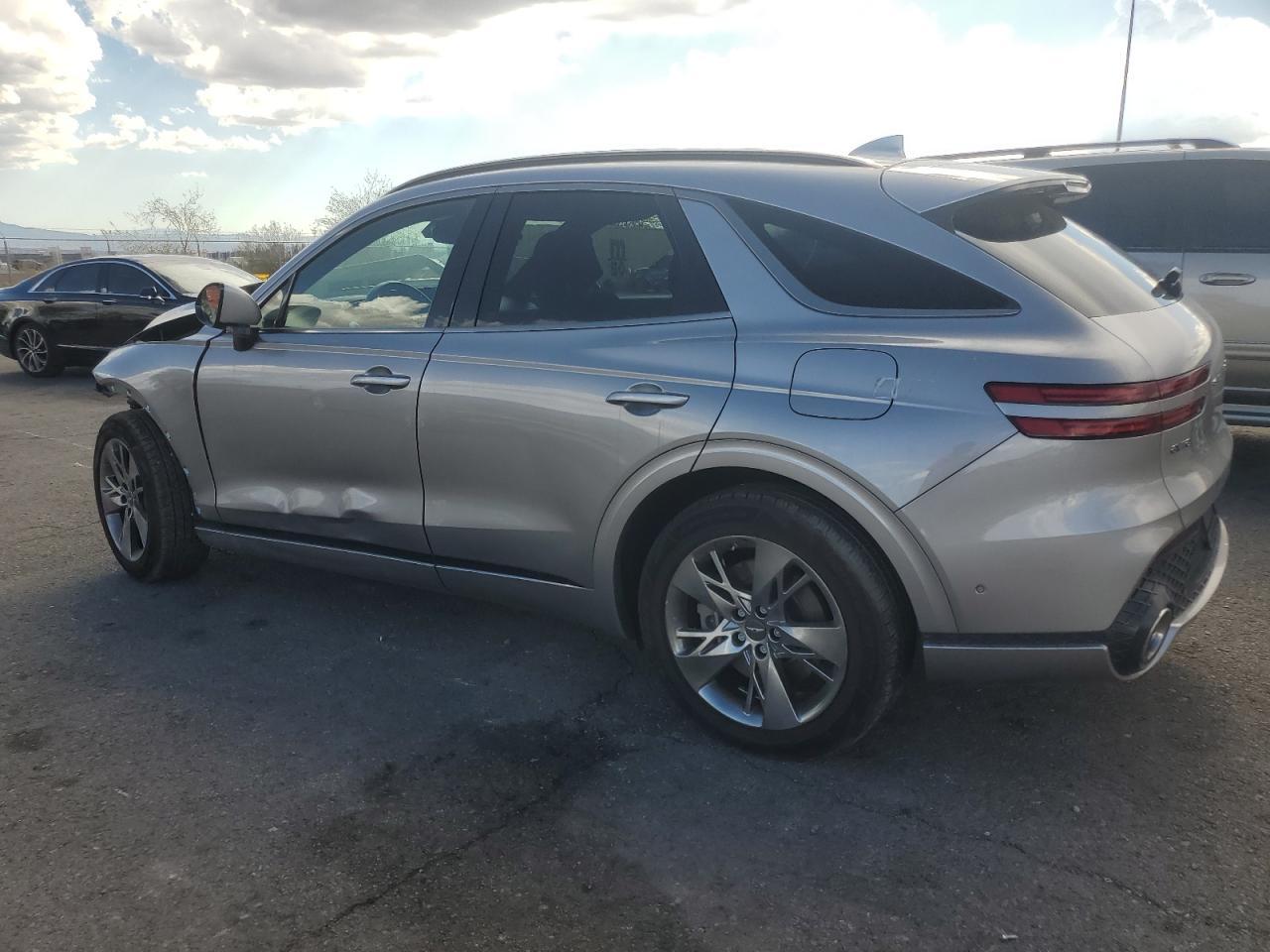 2022 Genesis Gv70 Base - Фото 2