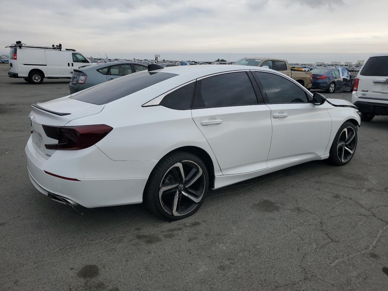 2021 Honda Accord Sport - Фото 3