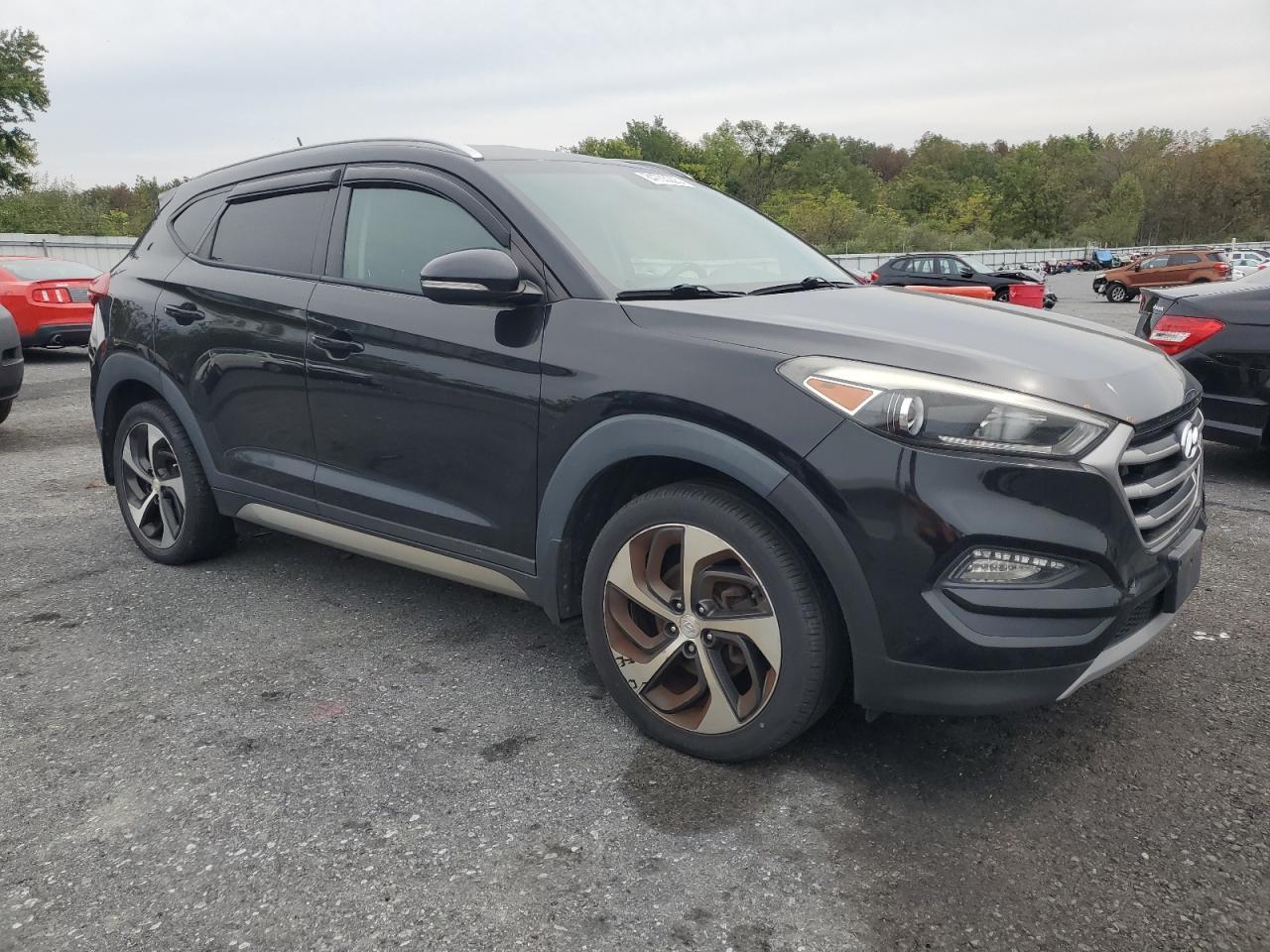 2017 Hyundai Tucson Limited - Image 4