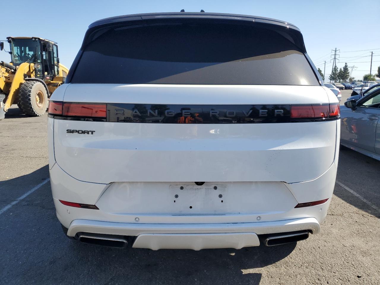 2024 Land Rover Range Rover Sport Dynamic Se - Image 6