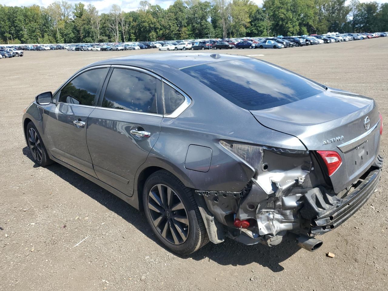 2016 Nissan Altima 2.5 - Image 2