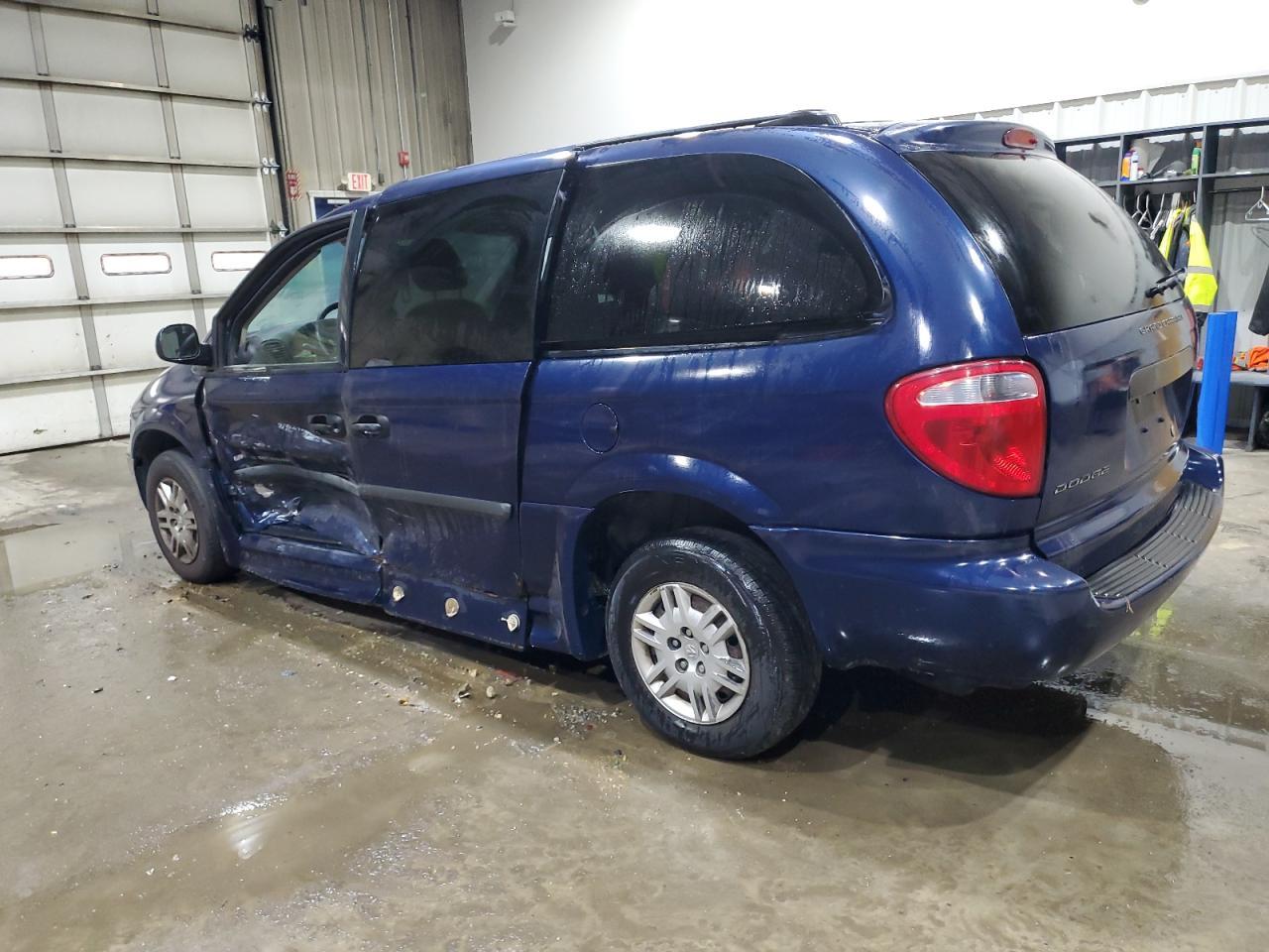 2005 Dodge Grand Caravan Se - Фото 2