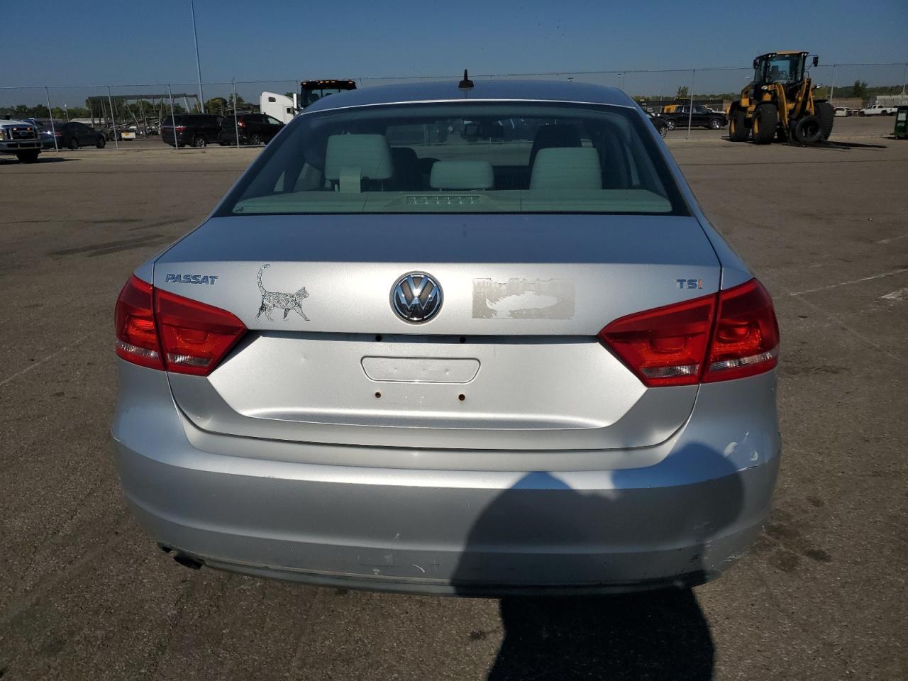 2015 Volkswagen Passat S - Фото 6