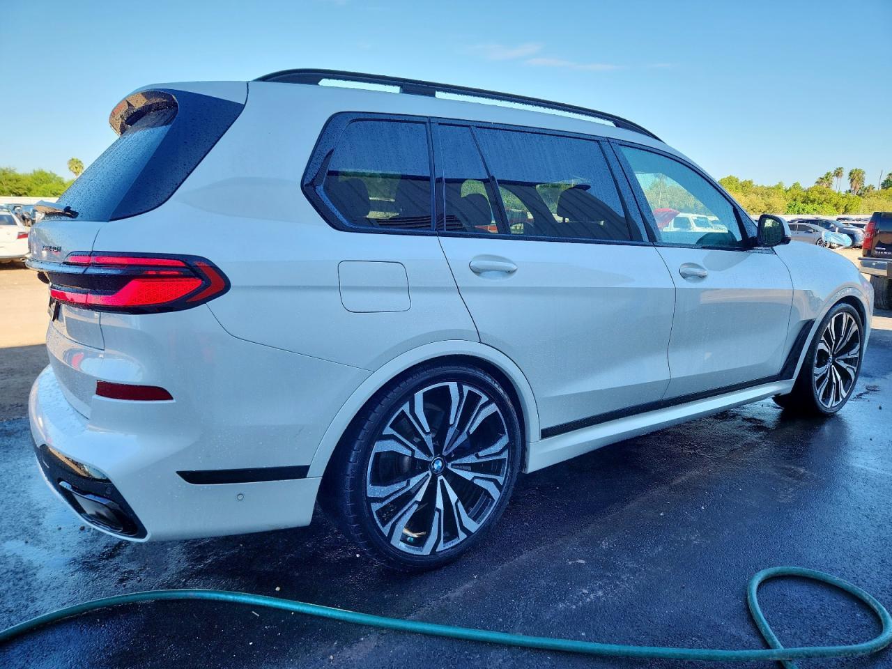 2024 BMW X7 xDrive40I - Фото 3
