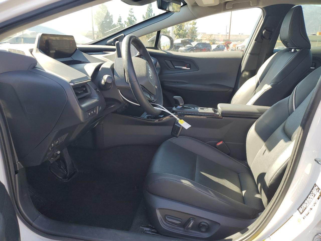 2024 Toyota Prius Le - Фото 7