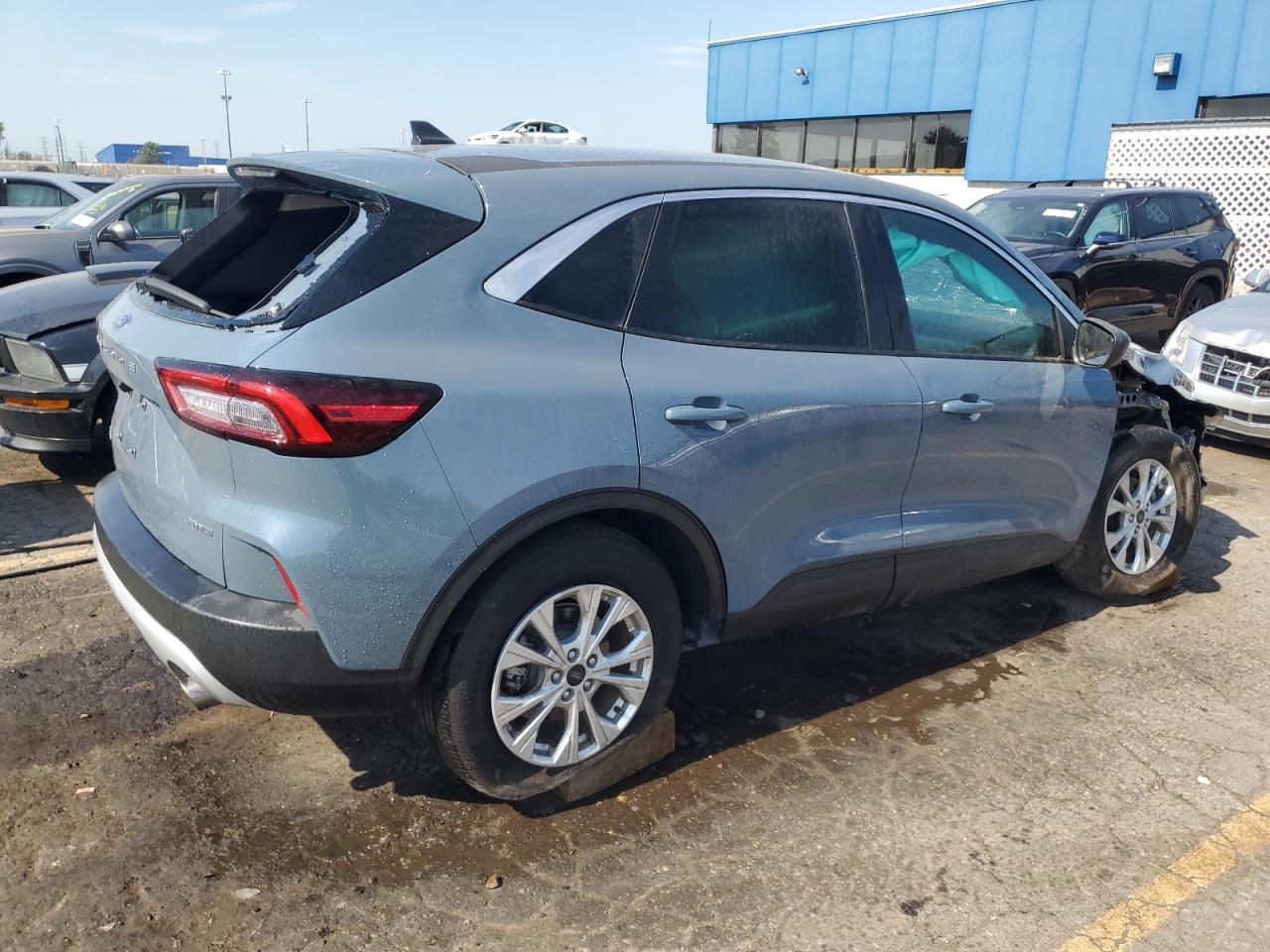 2023 Ford Escape Active - Фото 3