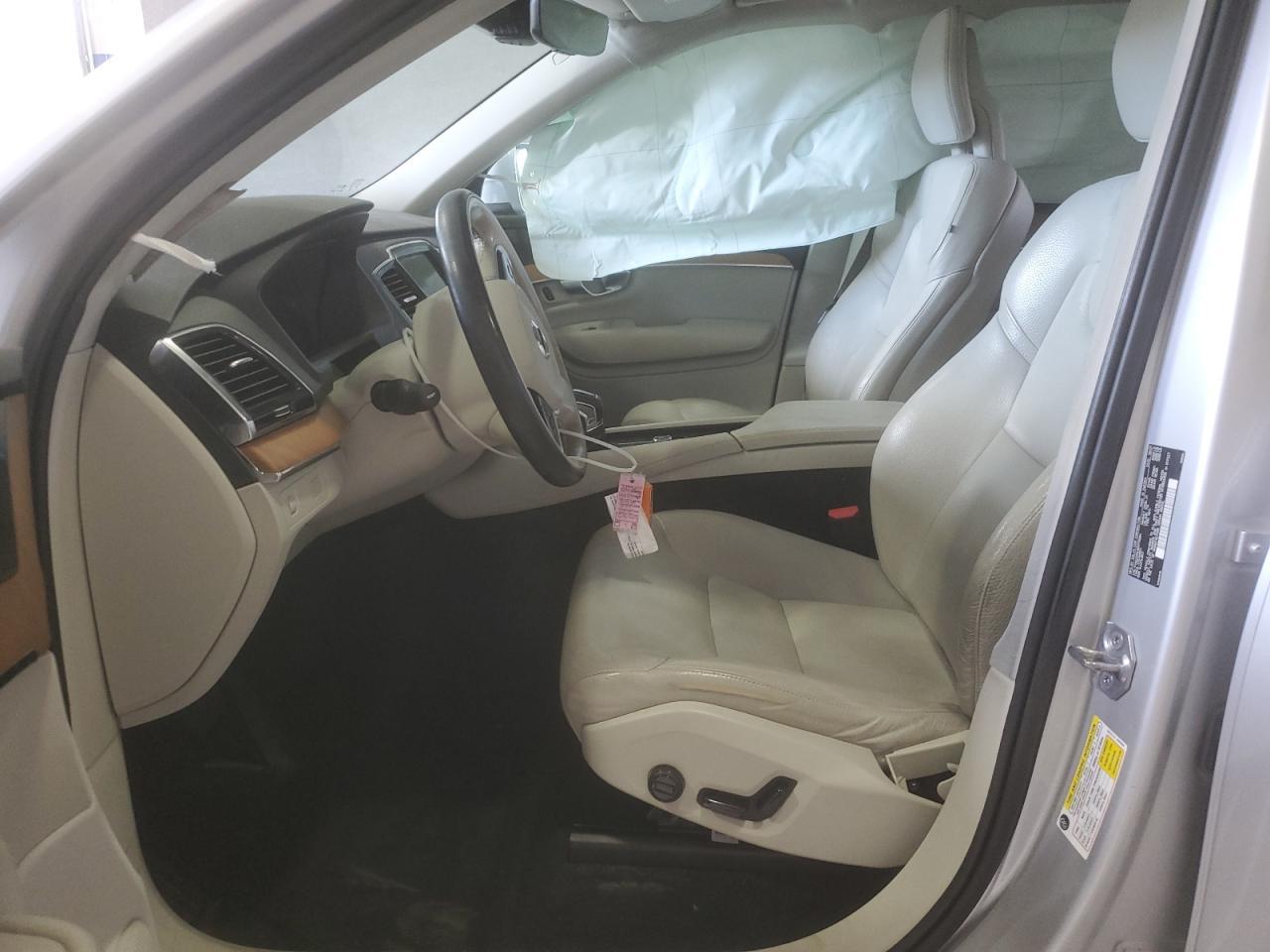 2022 Volvo Xc90 T6 Momentum - Фото 7