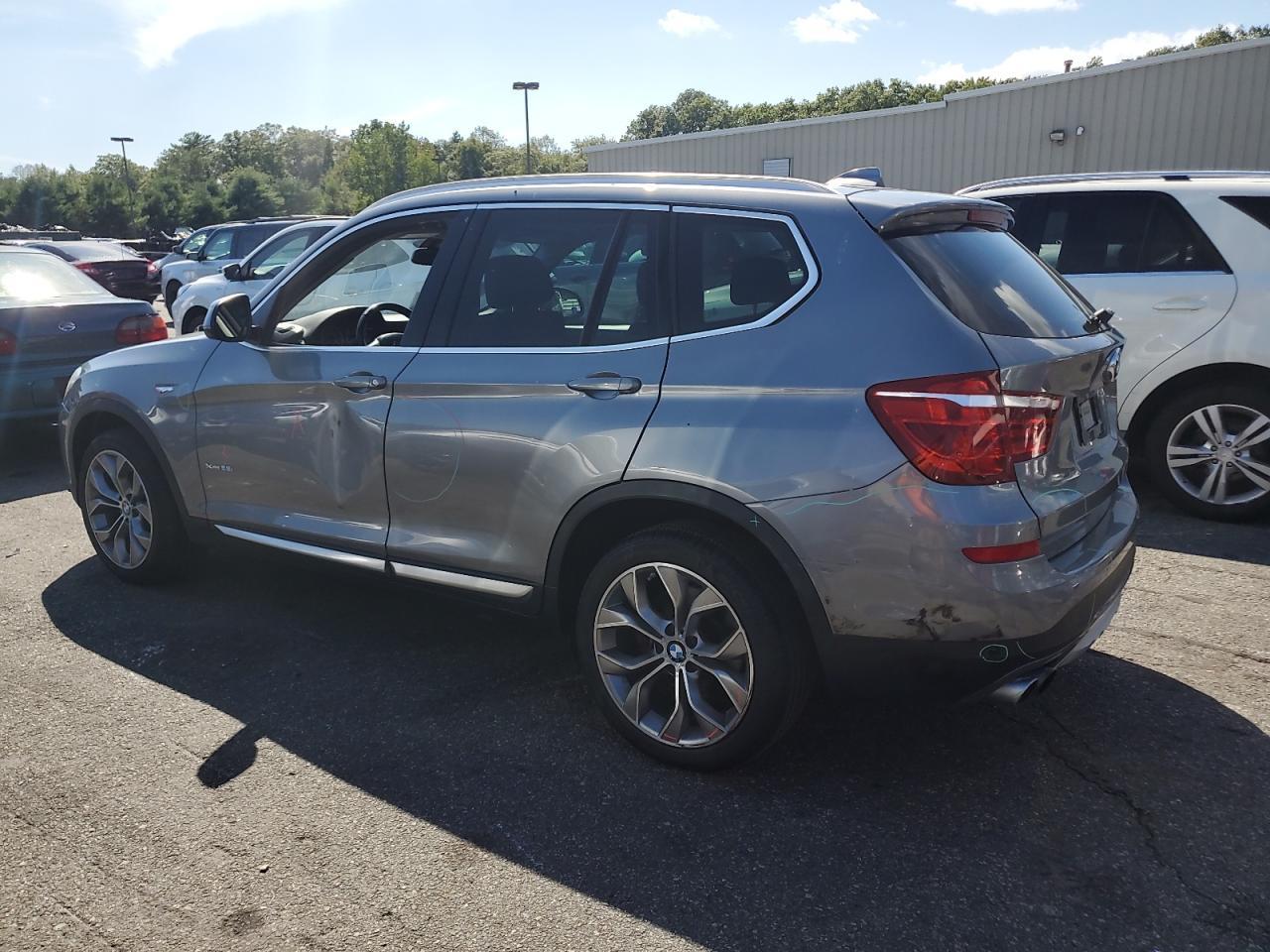 2016 BMW X3 xDrive28I - Фото 2