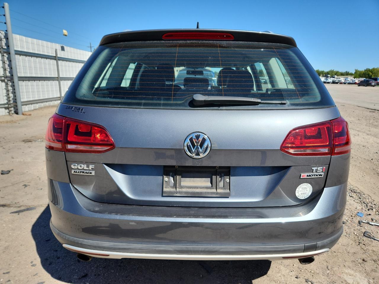 2017 Volkswagen Golf Alltrack S - Image 6