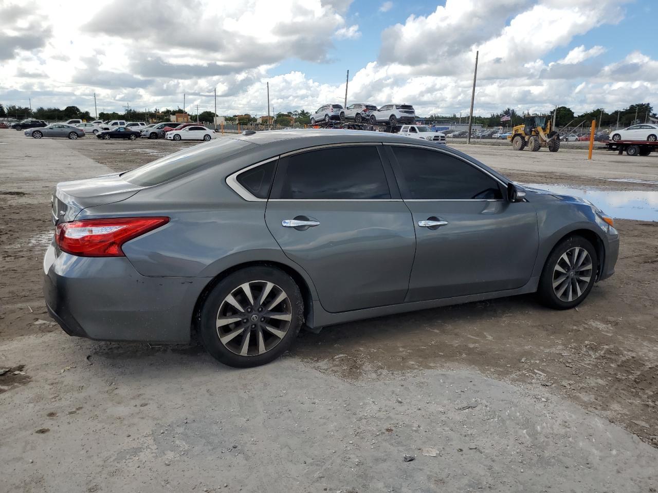 2016 Nissan Altima 2.5 - Фото 3