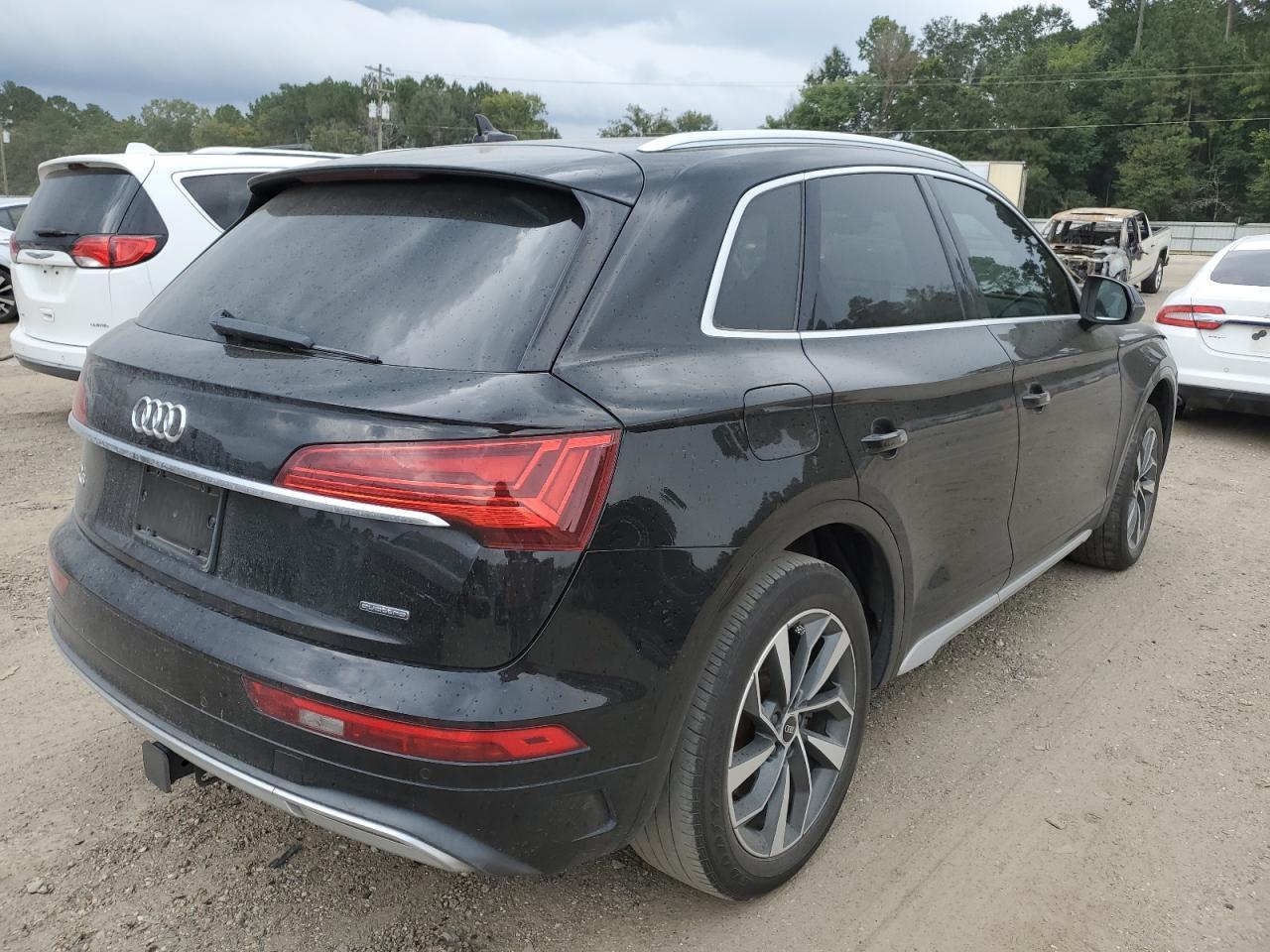 2021 Audi Q5 Premium Plus - Фото 3