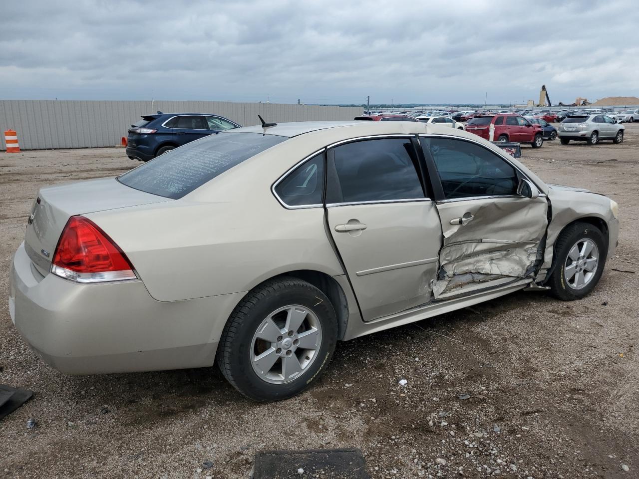 2010 Chevrolet Impala Lt - Фото 3