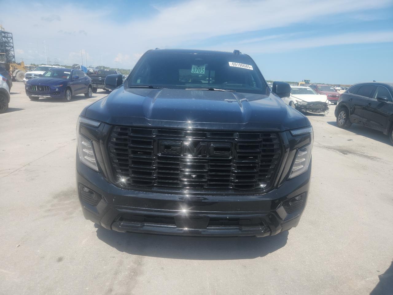 2025 GMC Yukon Denali - Фото 5