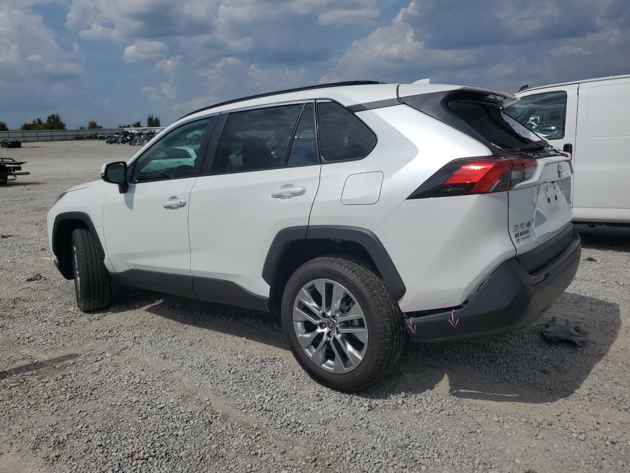 2024 Toyota Rav4 Xle Premium - Фото 2