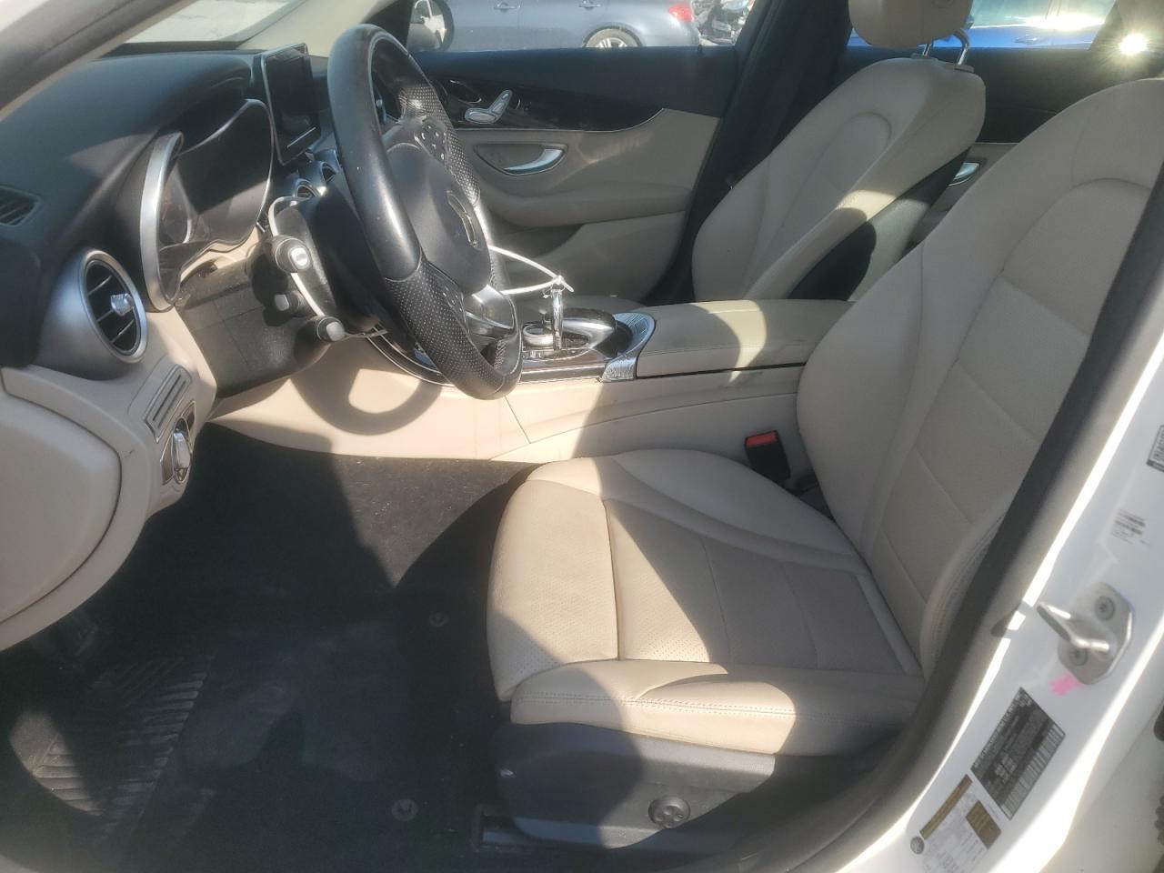 2016 Mercedes-Benz C 300 - Image 7